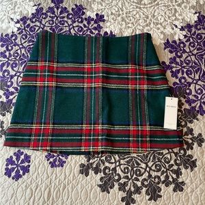 Women’s Medium Aura wool like Polyester green and red plaid skirt From Red Dress